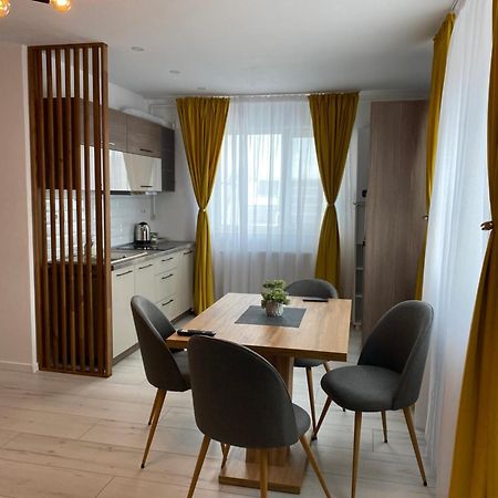 Wonderland Apartment Bistrita  Bagian luar foto