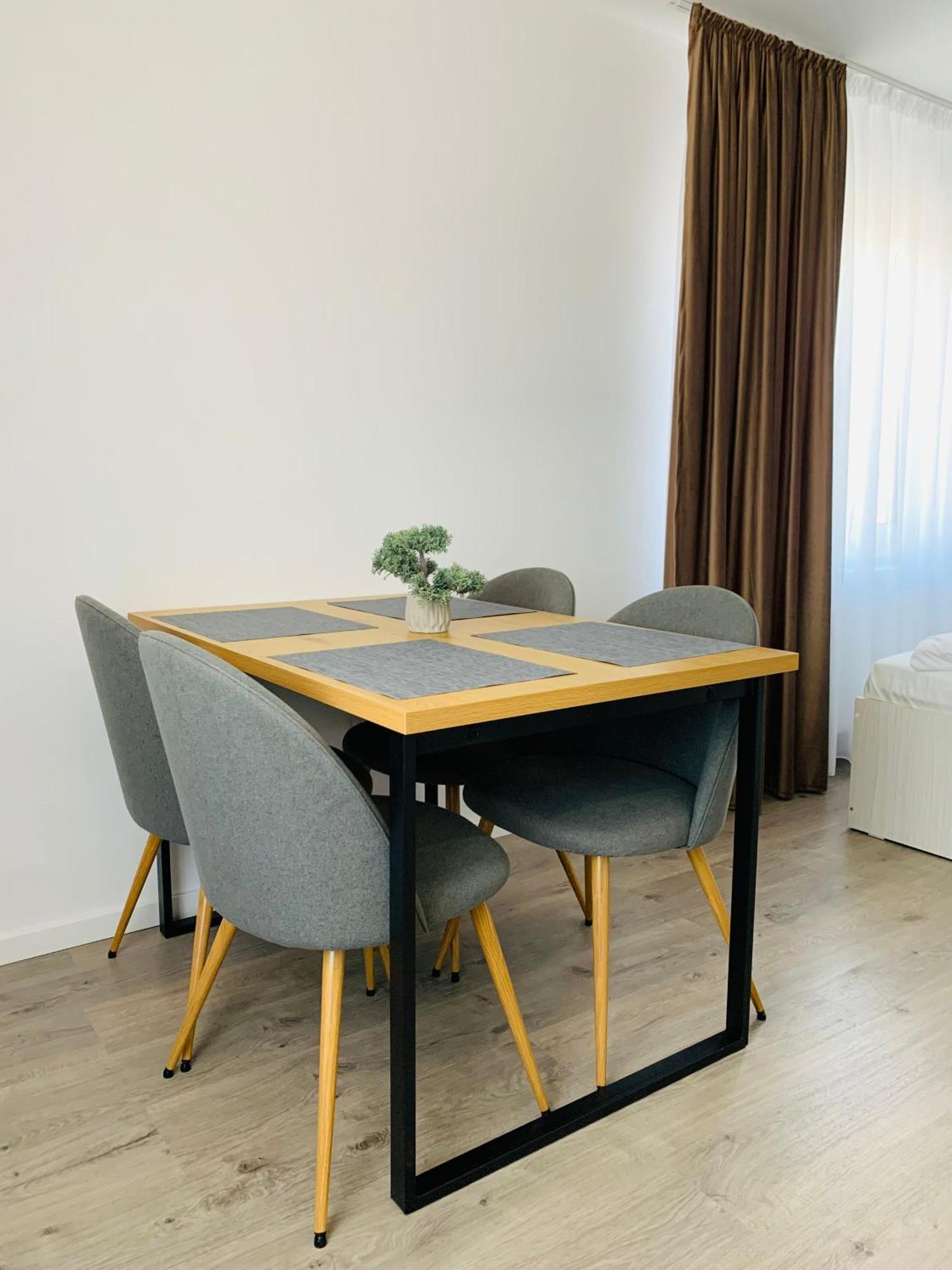 Wonderland Apartment Bistrita  Bagian luar foto