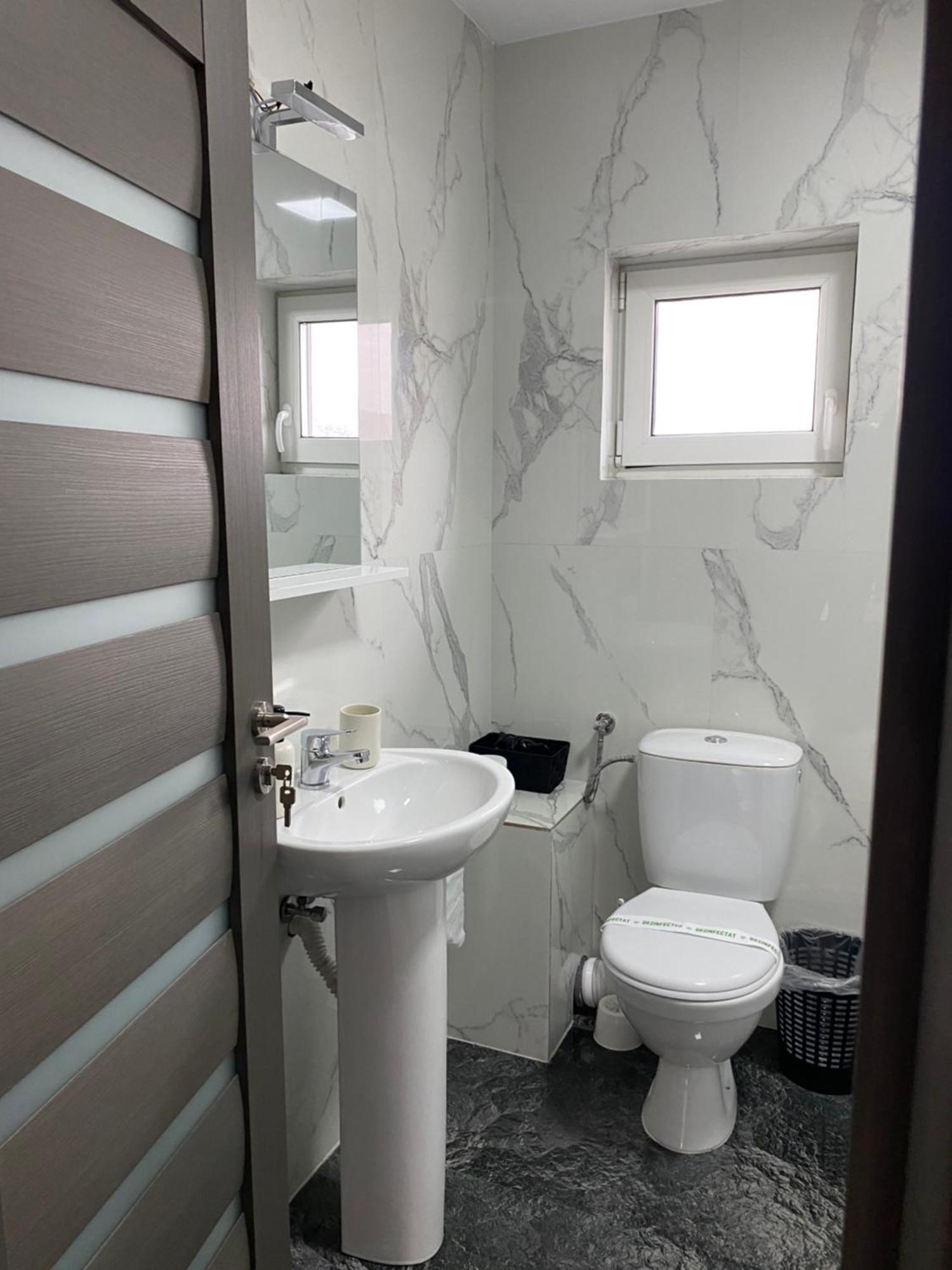 Wonderland Apartment Bistrita  Bagian luar foto
